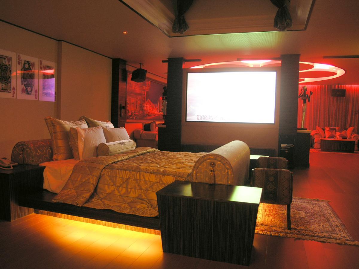 Daniel Spa Motel Pingzhen ภายนอก รูปภาพ